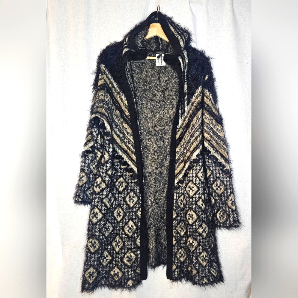 BCBG MaxAria black and tan hooded textured long sweater size L